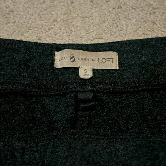 Lou & Grey Joggers Size Small - Picture 3 of 5